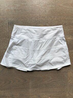 Lululemon Pace Rival Mid-Rise Skirt, Size 2, Color White